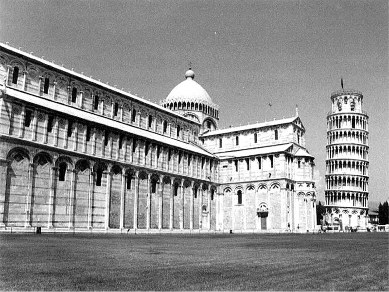 it pisa bw 04.jpg